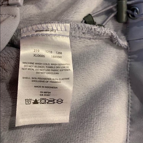 Women’s NWT Columbia gray coat - Picture 4 of 4